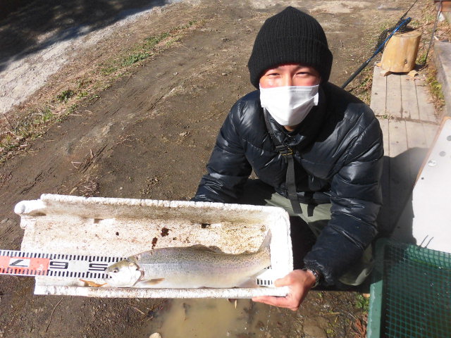 2月6日(月)晴れ風強_f0192504_1335136.jpg