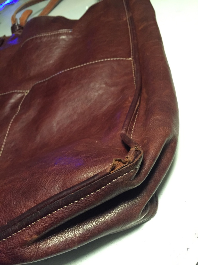 Bag レザーバッグ 角破れ 革物 リメイク _b0178425_16381540.jpg