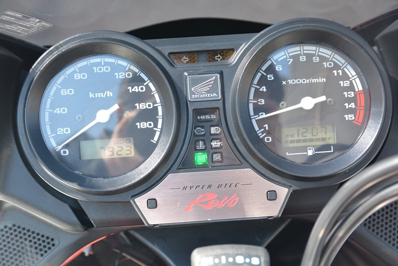 やはり続く?中古車入荷ラッシュ_d0100125_13574264.jpg