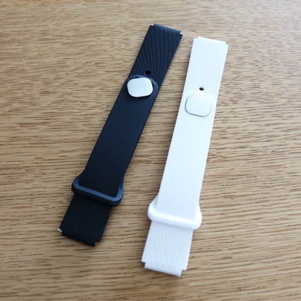 スマートウォッチ「TalkBand B2」のベルト交換_c0060143_20583744.jpg