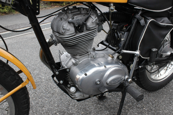 Ducati 250 Scrambler_a0208987_12083552.jpg