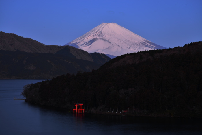 芦ノ湖の朝_a0307264_20032680.jpg