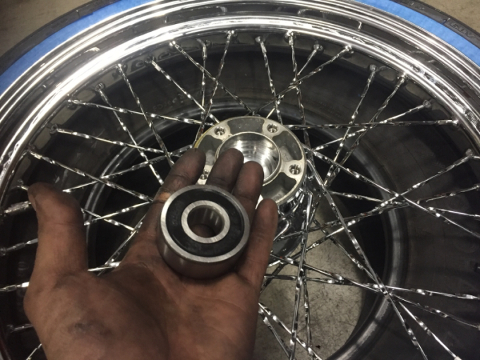 \'02 FLSTF  wheel chenge !!_d0348774_12315240.jpg