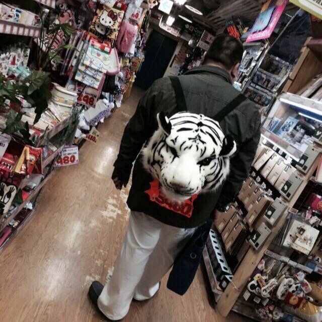 2月9日(木)山本がお伝えします TOMMYの1日 ランクル ハマー アルファード_b0127002_1938496.jpg