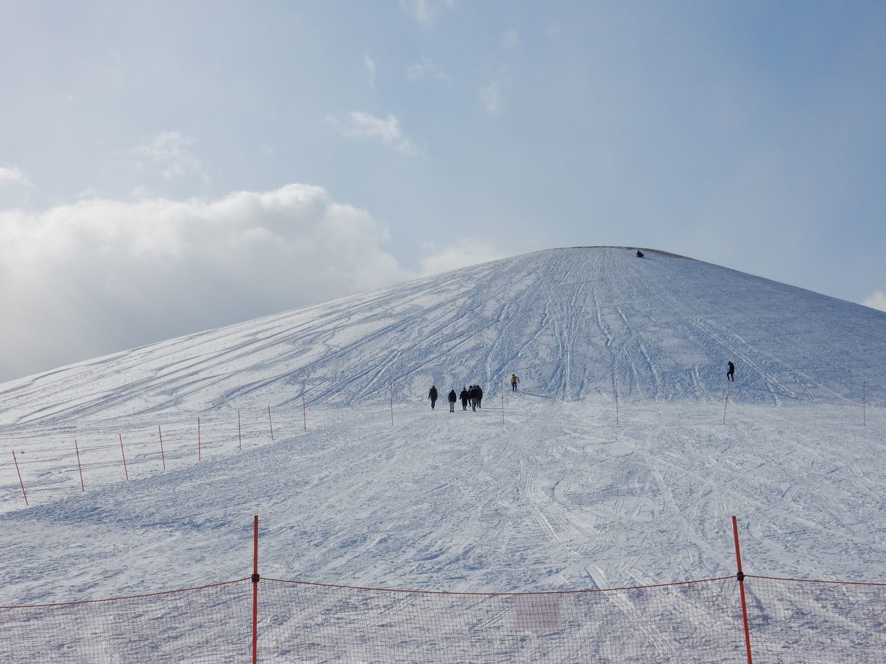 雪まつりを遠く離れて「モエレ沼公園」_c0025115_21081638.jpg