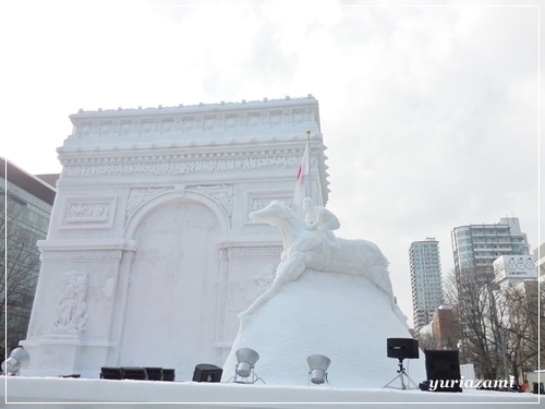 散歩がてら札幌雪祭りを見てきました_d0145759_17363678.jpg