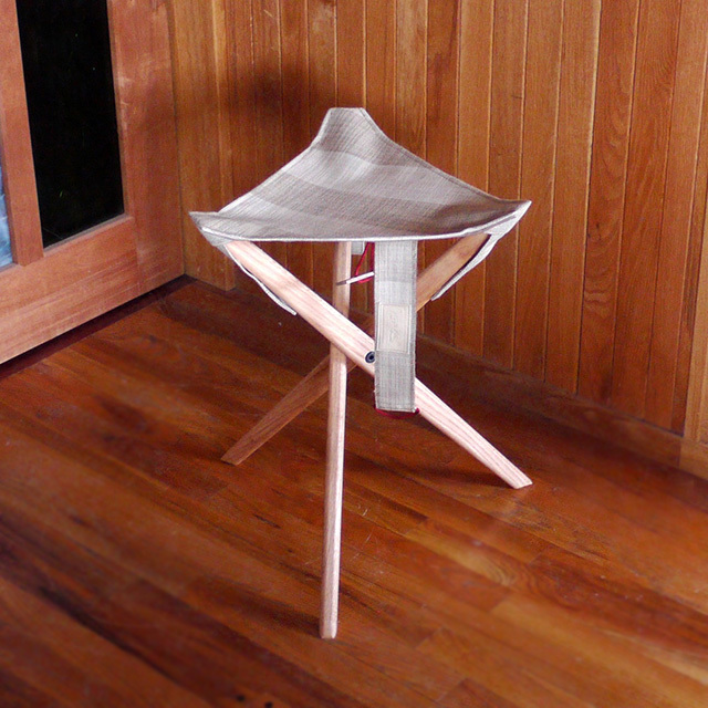 OUTSIDE IN \"IPPUKU STOOL\" 新発売_c0127476_14445967.jpg