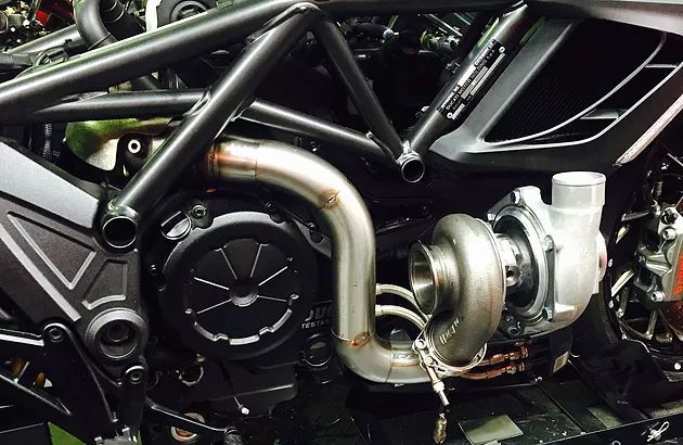 Pro Twin Australia Turbocharged Diavel_f0004270_20461241.jpg