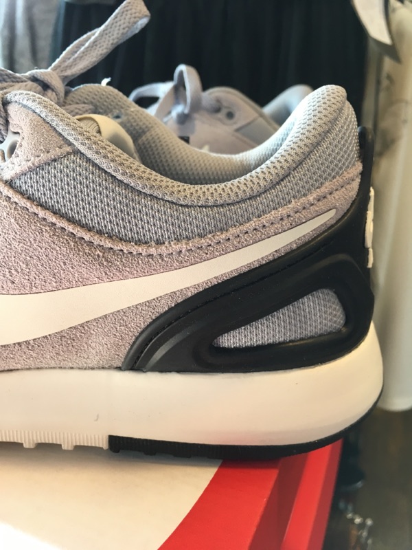 ナイキ NIKE AIR VIBENNA エアウィベンナ 866069-002 : dimanche
