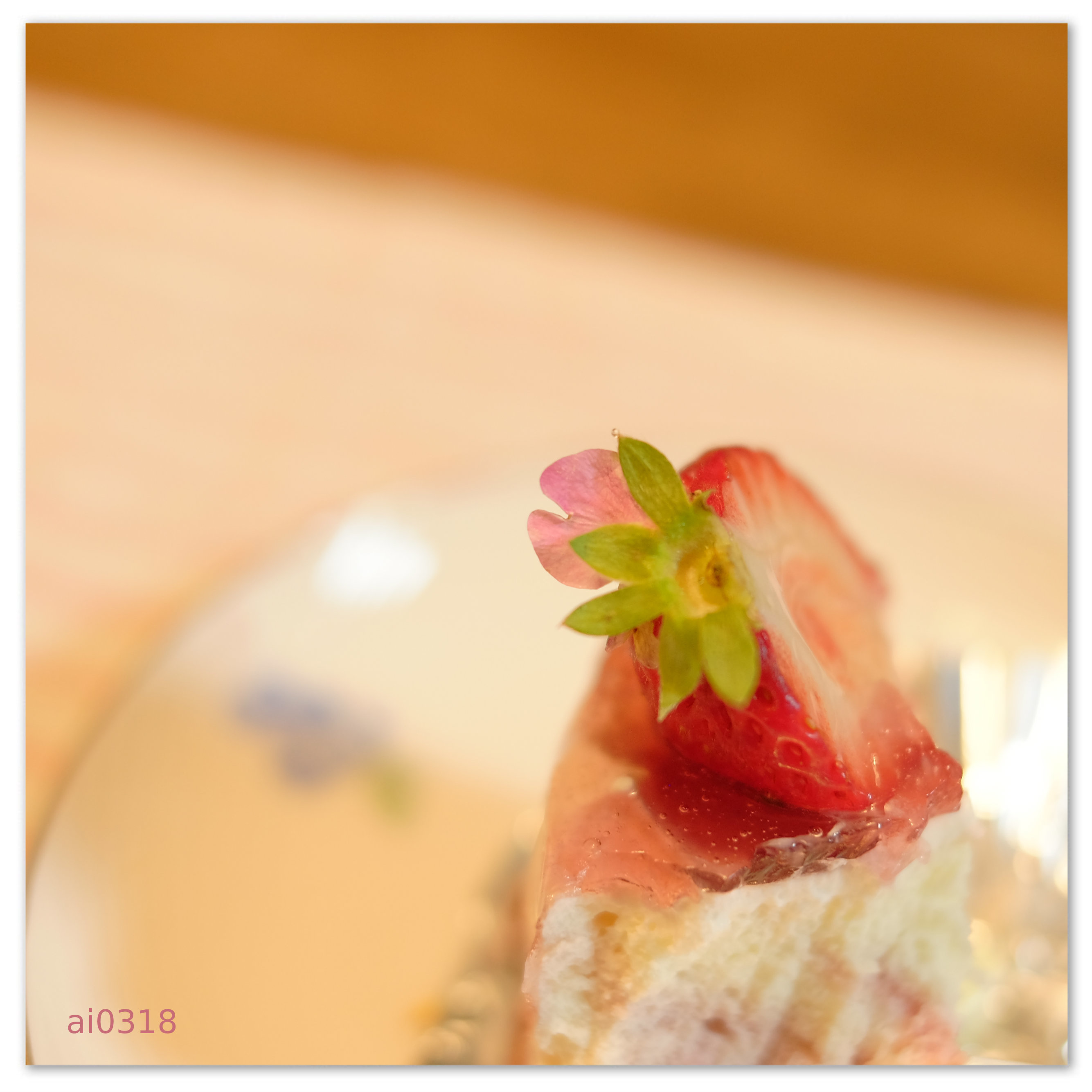 苺の花びらケーキ Yuruyuru Photograph