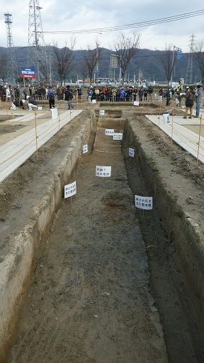 東弓削遺跡現地説明会　　２０１７・２・１３_f0000521_16131623.jpg