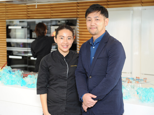 「ジャニス・ウォン来日 エディブルアート(食べられるアート)デモンストレーション」_a0000029_13331970.jpg