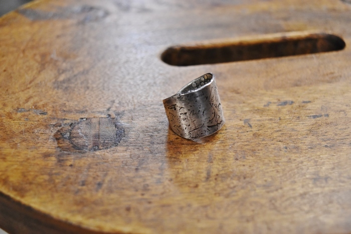 Valentine に。。。Tsunai Haiya ・・・ 新作RING と、Sunbow Bangle!!_d0152280_10203714.jpg