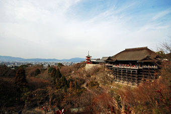 国宝：清水寺本堂の東側立面_c0195909_18195951.jpg