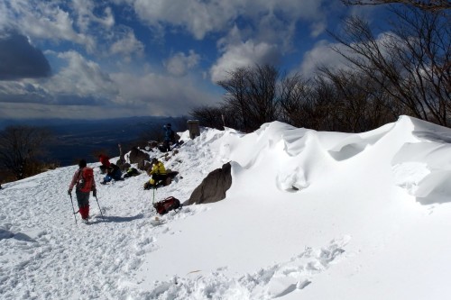 2017/2/11 荒山・鍋割山　パウダースノーと雪庇・風紋_a0340812_14221671.jpg