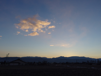 月曜日の朝の空_a0014840_20453121.jpg