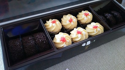銀座三越 チョコレート チョコ売り場はすごかった メイフェの幸せ 美味しいいっぱい In 台湾 銀座三越 チョコレート チョコ売り場はすごかった メイフェの幸せ 美味しいいっぱい In 台湾