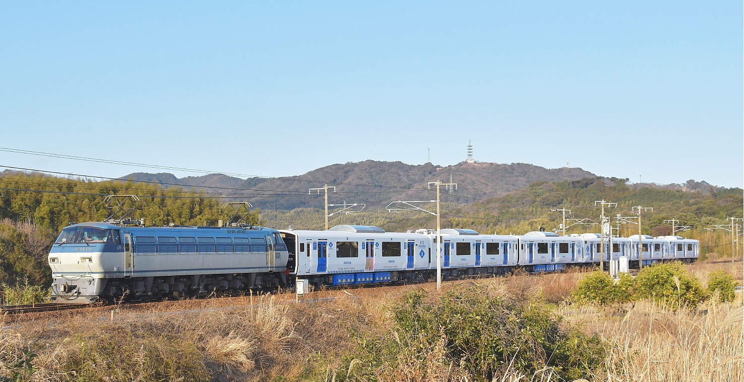 JR九州819系増備車甲種_a0251146_19381859.jpg