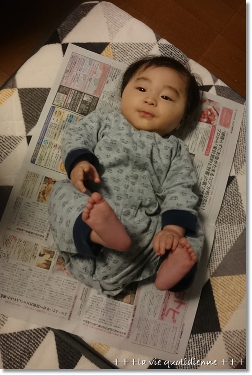 生後4ヶ月☆運動神経を伸ばす遊びと玩具を持ち替えること。_a0348473_09421209.jpg