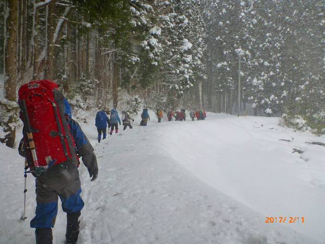 初級冬山交流登山（安芸冠山）広島　2017-2・11～12_f0194931_4491564.jpg