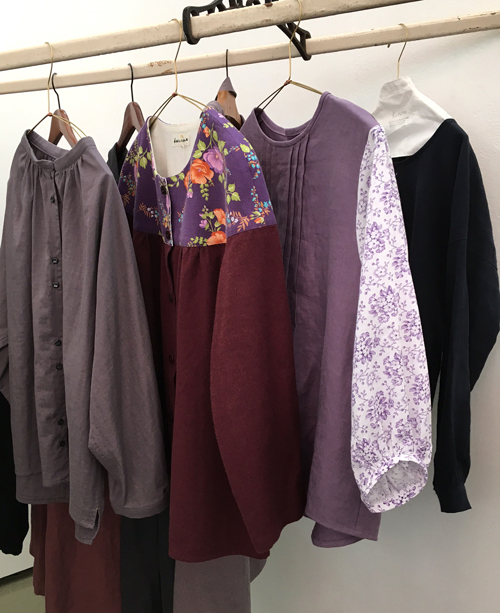【記憶の中のグランマ】ヨーロッパの田舎のおばあちゃまの花々と洋服と_a0017350_02293510.jpg