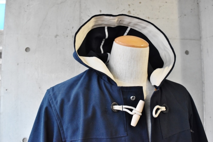 稀少なGloverall (MADE in England) ・・・ SHORT DUFFLE JACKET (NAVY CANVAS)!★!_d0152280_23211358.jpg
