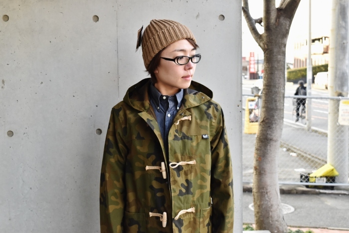 稀少なGloverall (MADE in England) ・・・ SHORT DUFFLE JACKET (NAVY CANVAS)!★!_d0152280_23432208.jpg