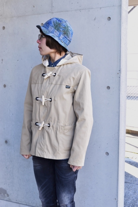 稀少なGloverall (英国製) ・・・ SHORT DUFFLE JACKET (BEIGE色 CVS) 本命★_d0152280_01455399.jpg