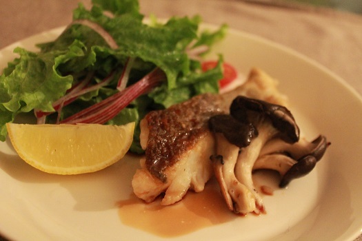 鱈のムニエルにはバルサミコショウユ - はぐくむキッチン