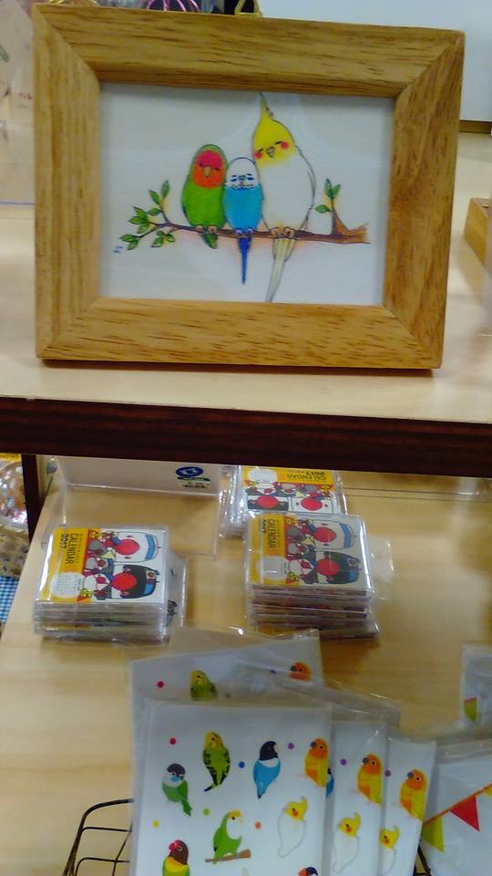 鳥展始まりました！３店舗で鳥展、インコと鳥の雑貨展開催中_d0322493_0171590.jpg