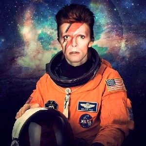 <2016年2月5日>デビッド・ボウイ回顧展・【DAVID BOWIE is】鑑賞・・・彼の心境によせて_c0119160_2254354.jpg