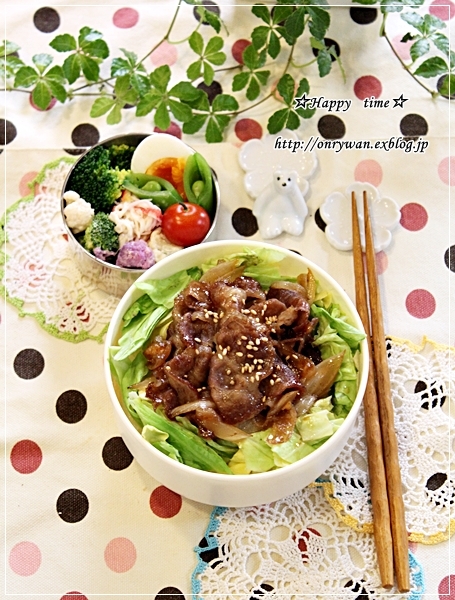 豚の生姜焼き丼弁当とリンゴ酵母でバゲット♪_f0348032_18404612.jpg
