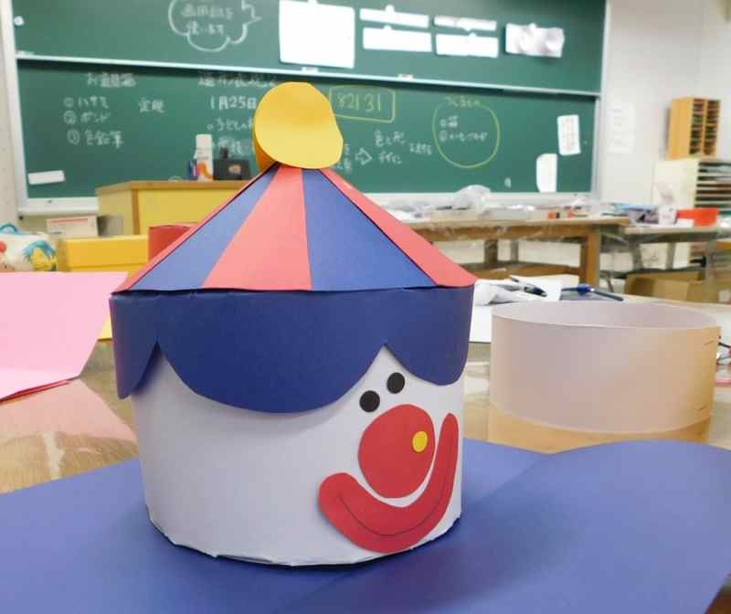 箱をつくる〜子ども・大学生の造形_d0076558_16553829.jpg