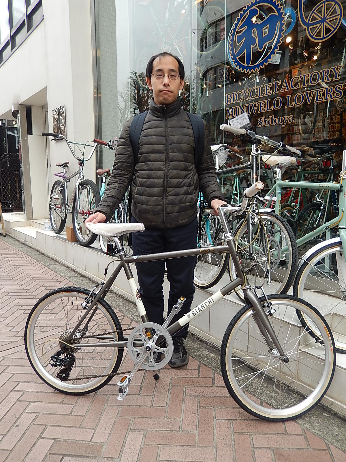 2月18日　渋谷　原宿　の自転車屋　FLAME bike前です_e0188759_1659740.jpg