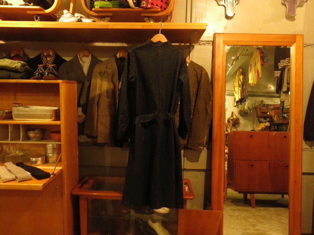 \"SOURCE-TAP × TheThreeRobbers #EarlyCentury WOMAN WORKER OVERALL\"ってこんなこと。_c0140560_14402195.jpg