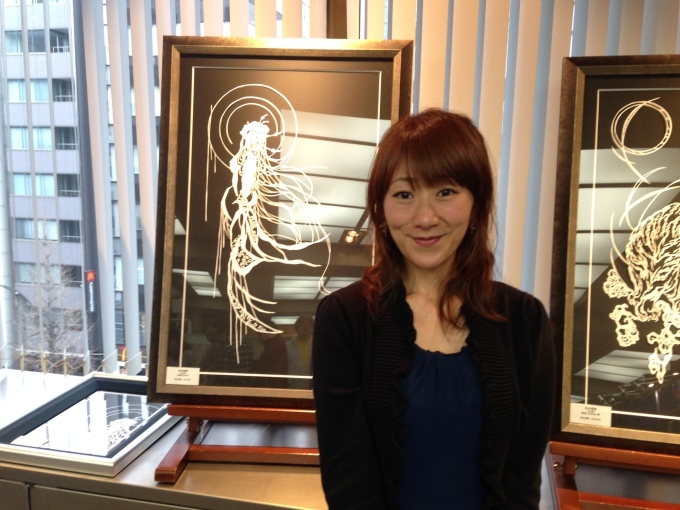 松井里美先生の切り絵デモンストレーション！_b0137477_18434790.jpg