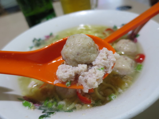 興記肉脞麺（Fengshan FC）；飲んだ後のラーメン的な。_c0212604_19421263.jpg