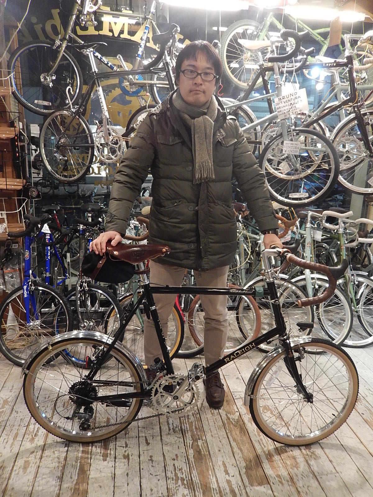 2月19日 渋谷 原宿 の自転車屋 FLAME bike前です_e0188759_17494815.jpg