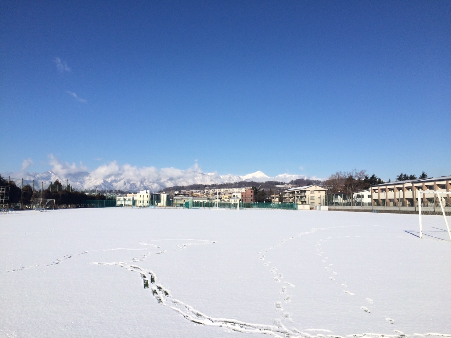 雪で練習中止_a0357771_08545662.jpg