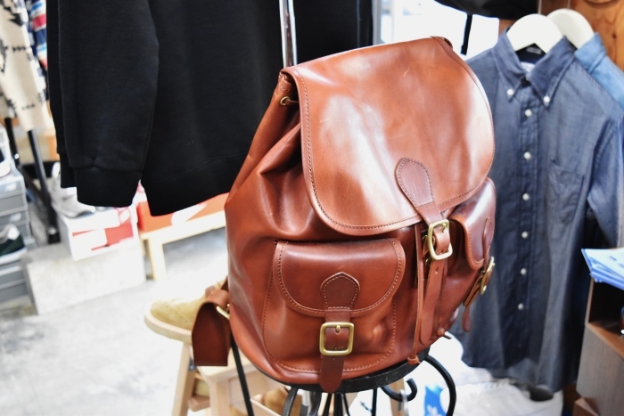 SLOW ・・・ FUNNY BAG 1番の人気者★ 1番の人気色(CAMEL)★ 永遠のMasterpiece★_d0152280_15392138.jpg
