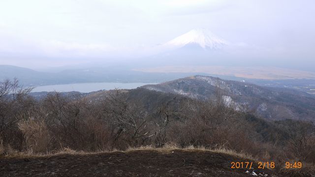 2/18（土）　石割山・大平山（山中湖）　雪上ハイクのつもりが。。。_c0133096_14452359.jpg