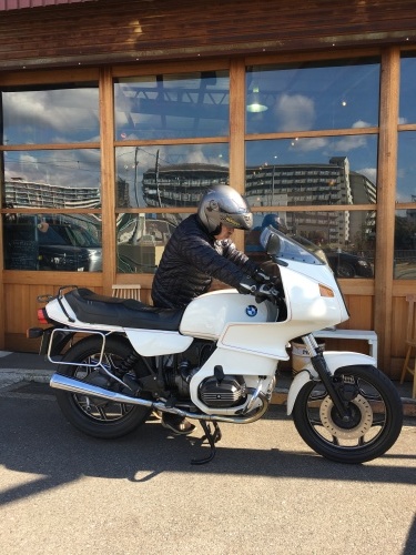 【バイクのお客さま】BMW R100RSでお越しくださいました_f0326751_16152346.jpeg