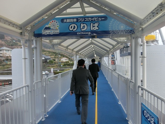 23日(木)にオープン! 大観覧車「フジスカイビュー」の試乗会に乗せていただきました_f0141310_07442042.jpg