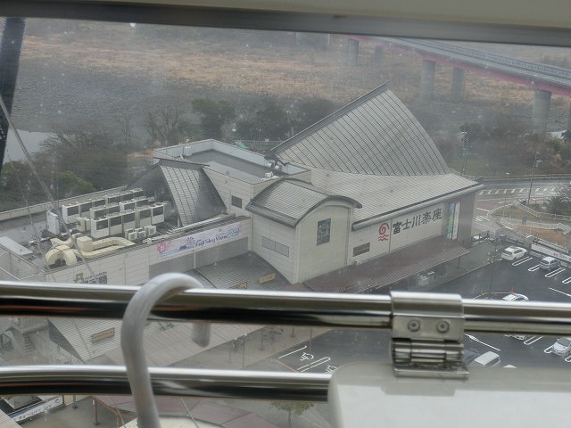 23日(木)にオープン! 大観覧車「フジスカイビュー」の試乗会に乗せていただきました_f0141310_07453777.jpg