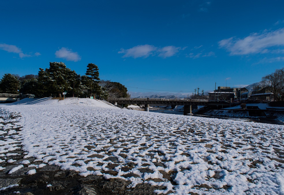 鴨川デルタ～雪景色_e0363038_1120356.jpg