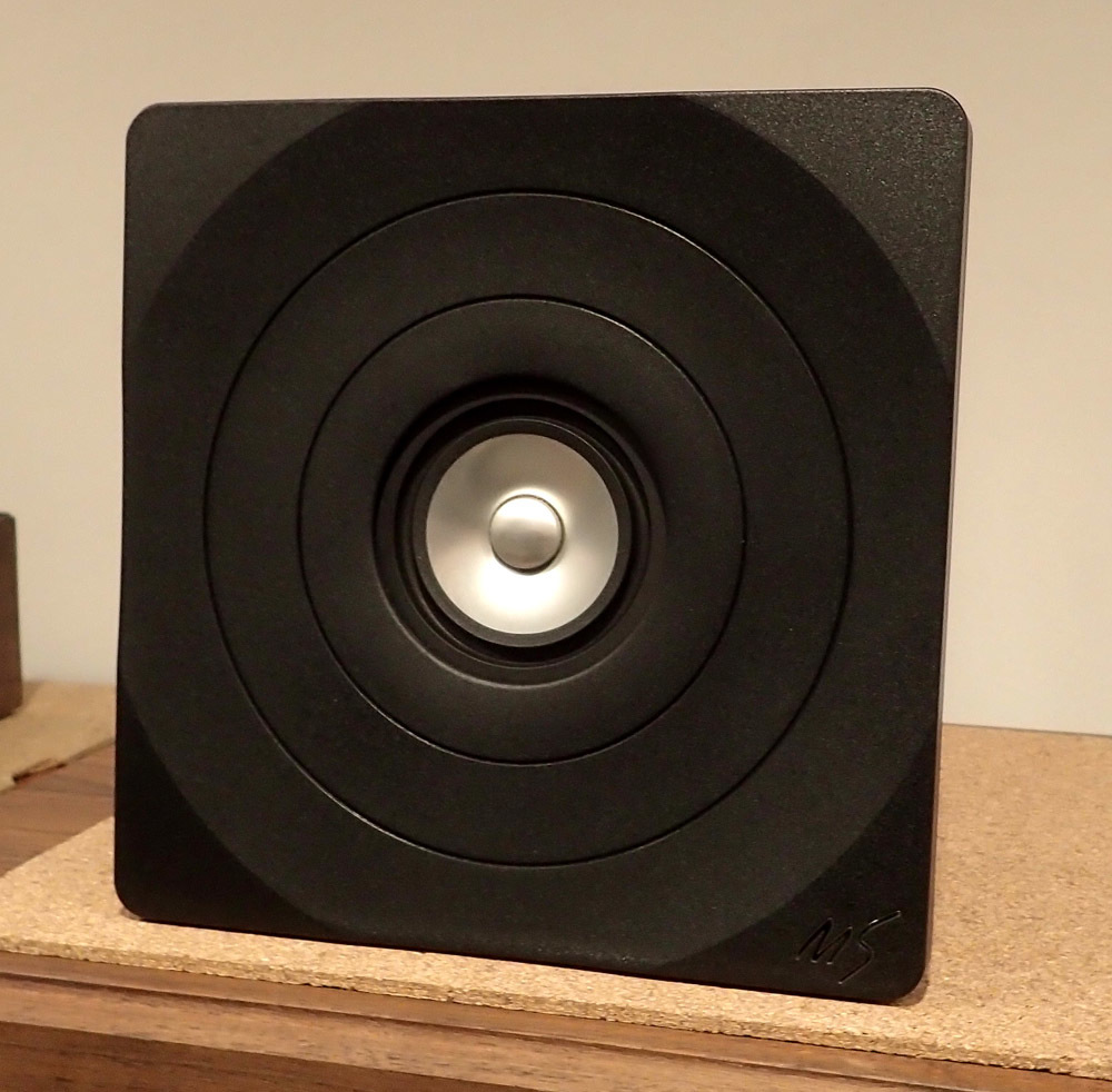 MARKAUDIO SOTA Tozzi ONE 店頭に入荷。_b0262449_10441011.jpg