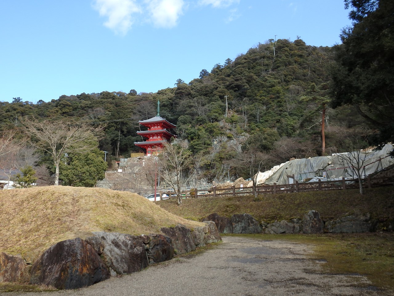 『岐阜公園と岐阜城と信長公居館跡･････』_d0054276_20301388.jpg