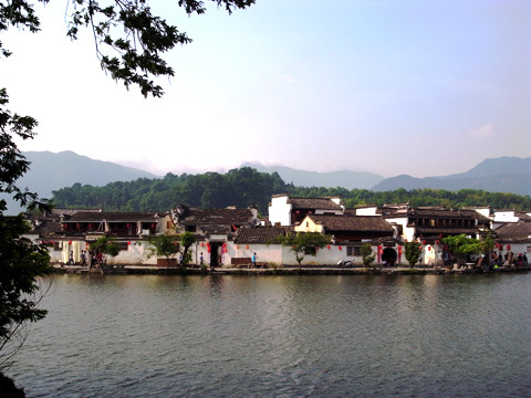 宏村(1)～2016世界遺産の旅_b0145843_13410449.jpg