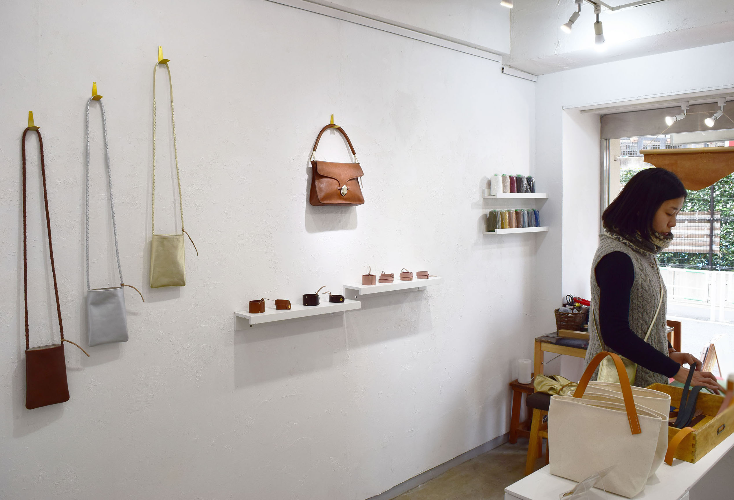 rishtaの革のもの展@1日目_e0272050_14315515.jpg