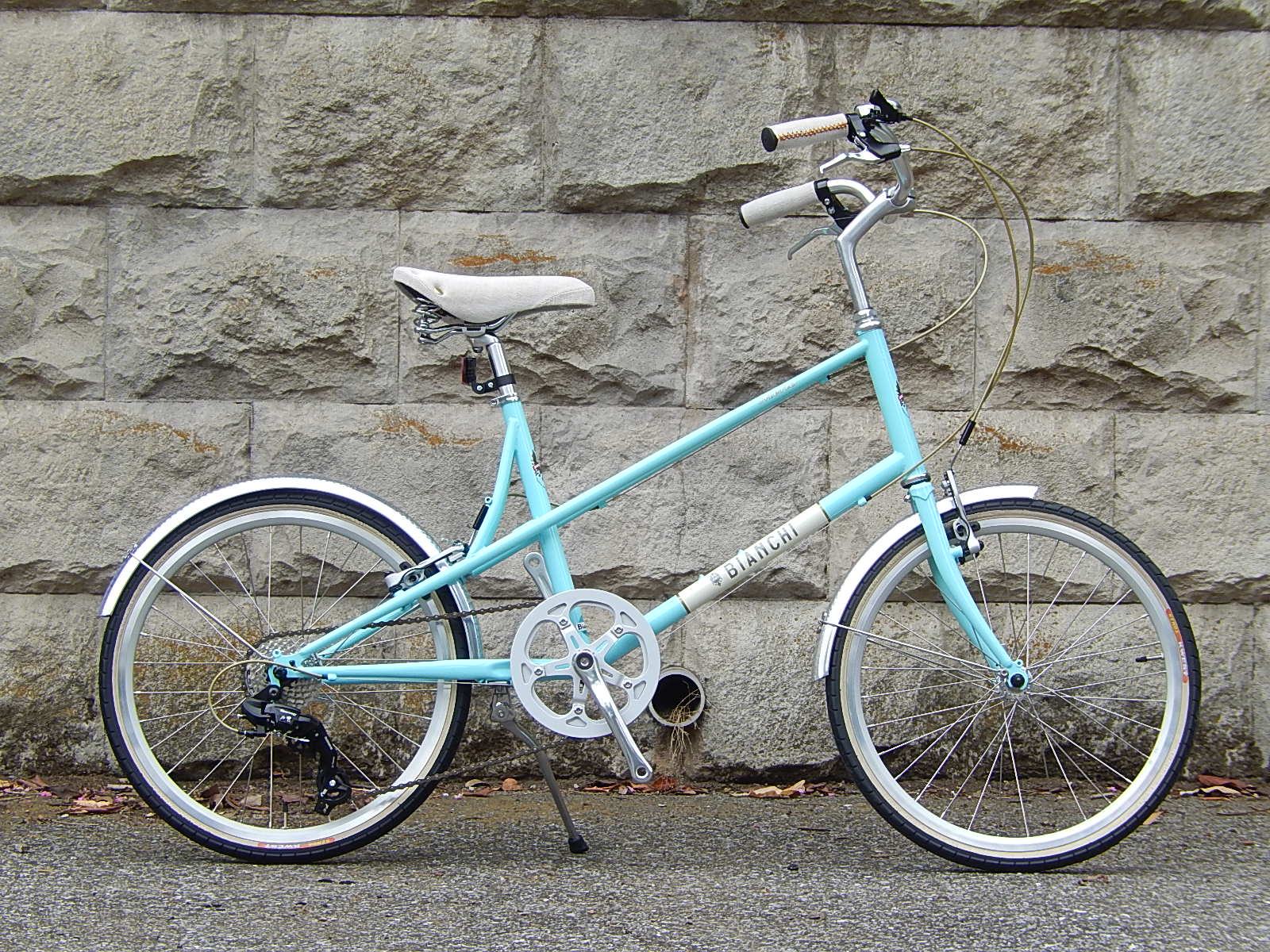 2017年モデル Bianchi 揃ってます!_e0188759_17174592.jpg